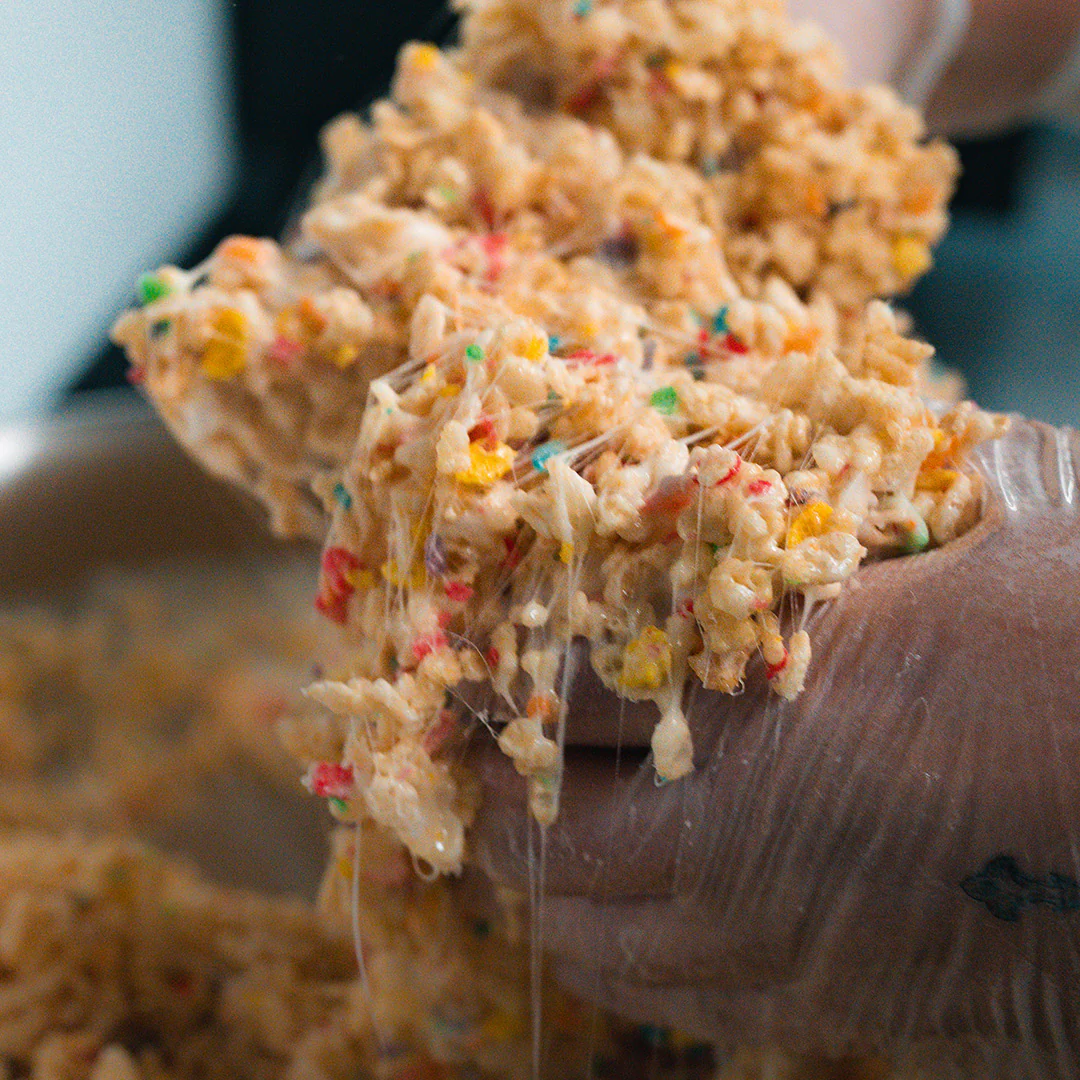 Fruity Cereal Buff Crisp Bar - Image 4