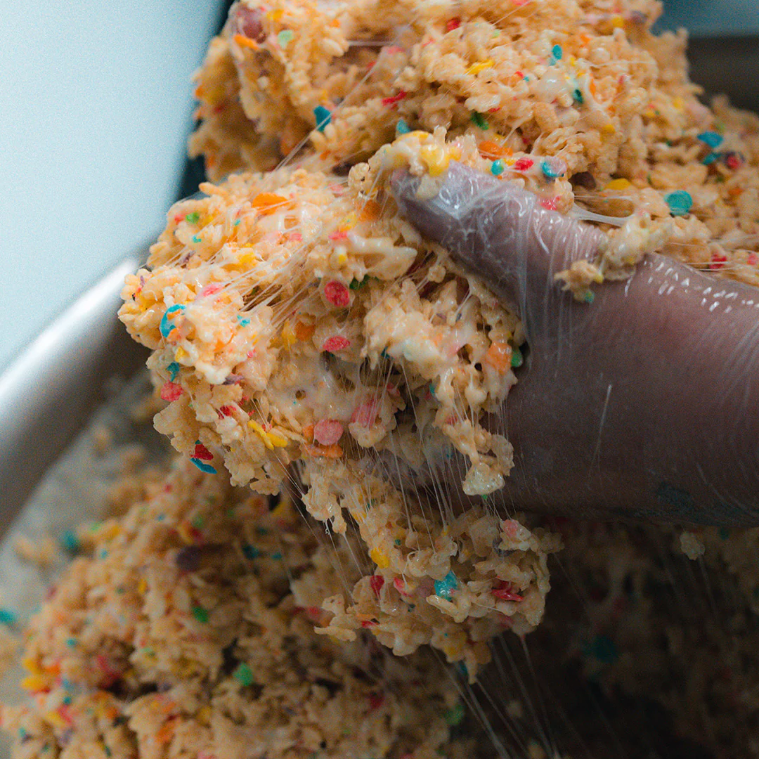 Fruity Cereal Buff Crisp Bar - Image 5